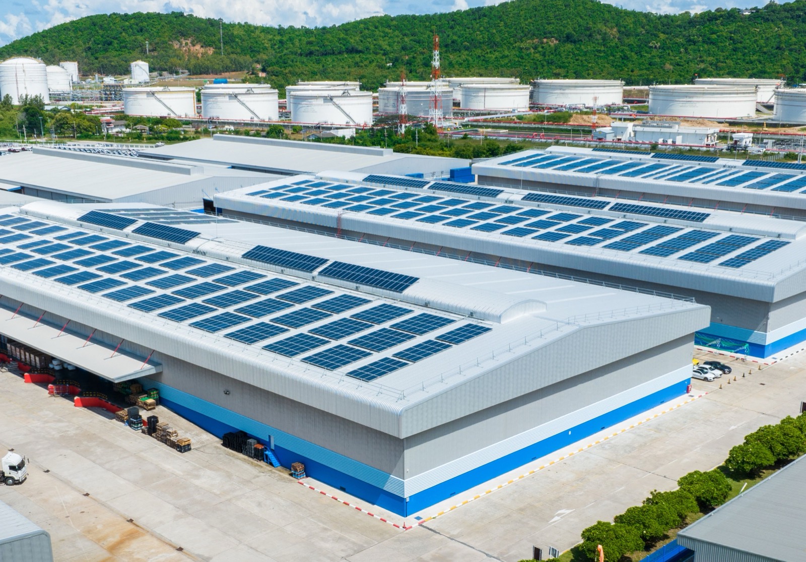 Sirius PV modules on a commercial rooftop